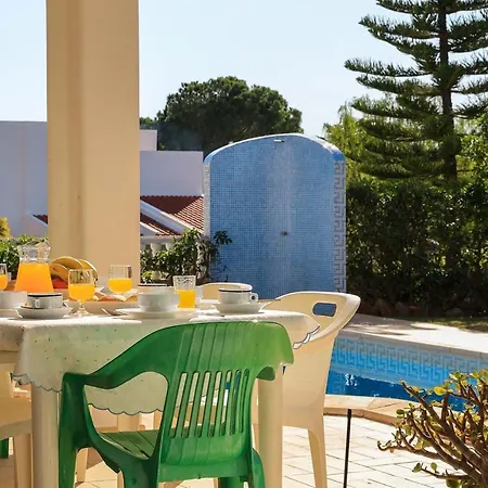 Plum Guide - Villa Branca Appartement