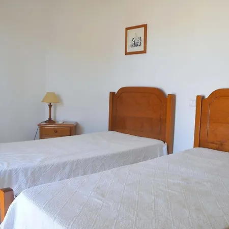 Plum Guide - Villa Branca
